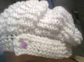Boina Azaleia com broche